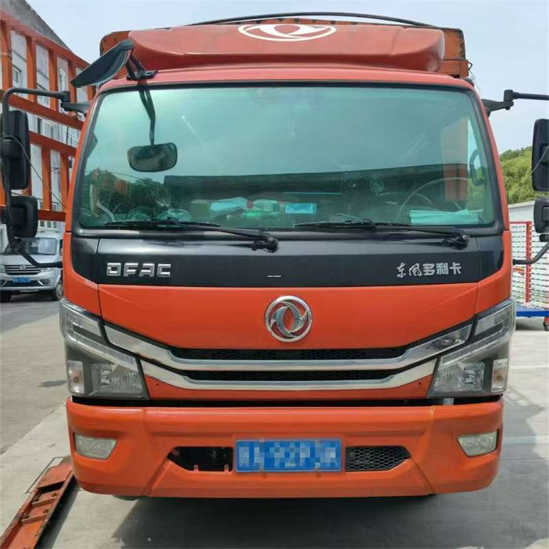 西区加查县进仓物流：专线直达的多元货运探索