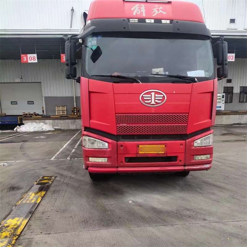 西区囊谦县进仓物流：专线直达的多元货运探索